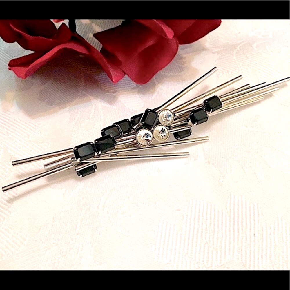 Vintage Black & Silver Rhinestone Abstract Brooch (5 1/2" X 1")
